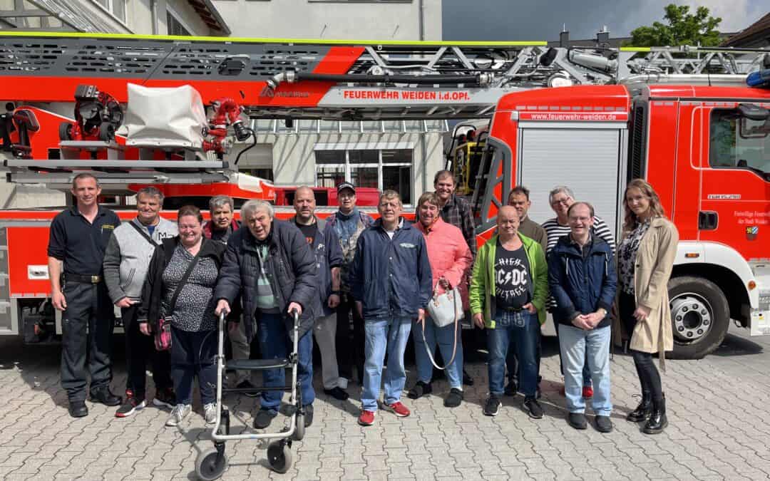 Ein Tag bei der Feuerwehr und der Polizeiinspektion